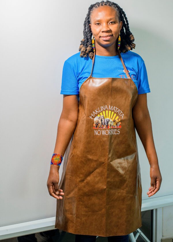 LEATHER KITCHEN APRON scaled